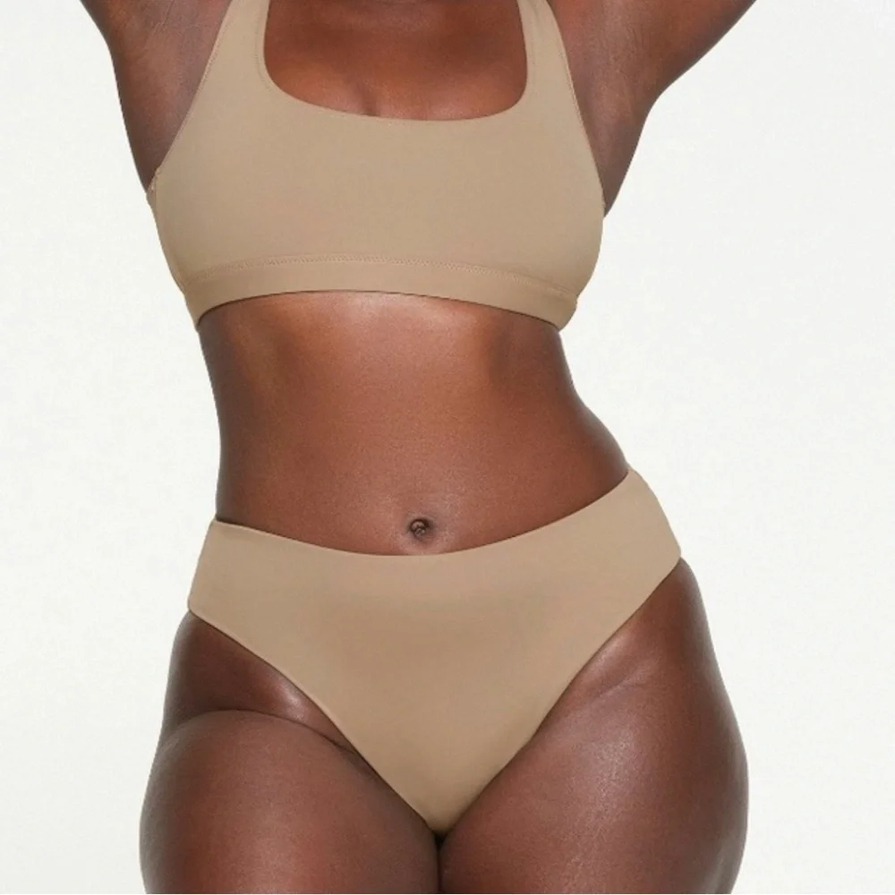SKIMS Micd Waist Bottom